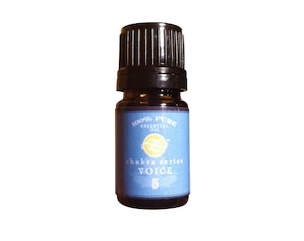 5. Throat / Voice Chakra Essential Oil Blend