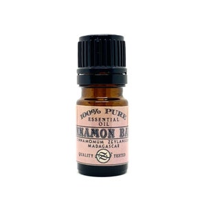 Cinnamon Bark Essential Oil, Cinnamomum zeylanicum, Madagascar