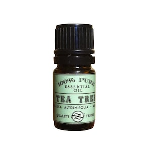 Tea Tree / Melaleuca Essential Oil, Melaleuca alternifolia, Australia