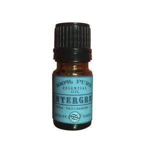 Wintergreen Essential Oil, Gaultheria procumbens, China