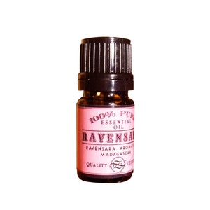 Ravensara Essential Oil, Ravensara Aromatica, Madagascar