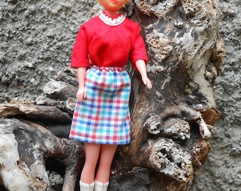 Vintage fashion doll 1960 / 70 clone doll 11,5 inches vintage collectible doll made in Hong Kong