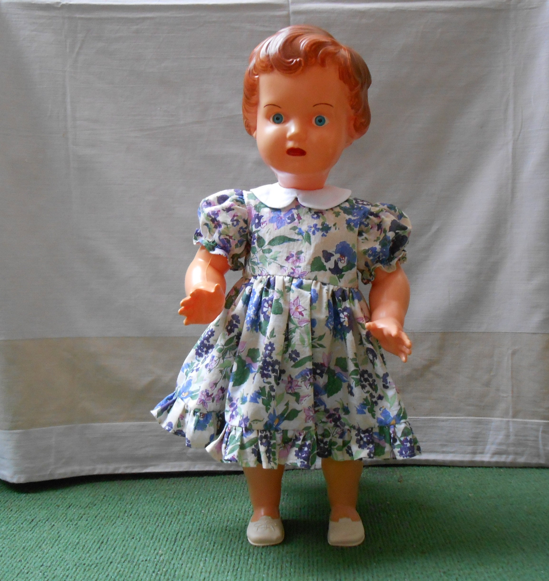 アンティークドール　人形　1950’s年代　ビンテージドール Vintage celluloid doll with hand made outfit, large 1950