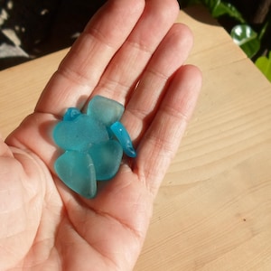 Genuine sea glass, aqua blue bright turquoise sea glass, 6 pieces rare color beach glass jewelry home decor crafting collectible  VM162