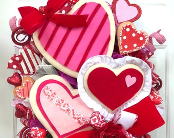 Valentines Wreath for Front Door - Valentines Swag Wreath - Valentines Decor - Glam Decor - Heart Wreath - Valentines Day Decor