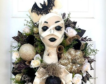 Mummy Wreath - Halloween Wreath for Front Door - Mummy Attachment - Halloween Decor - Fall Wreath - Mannequin Head - Fall Decor