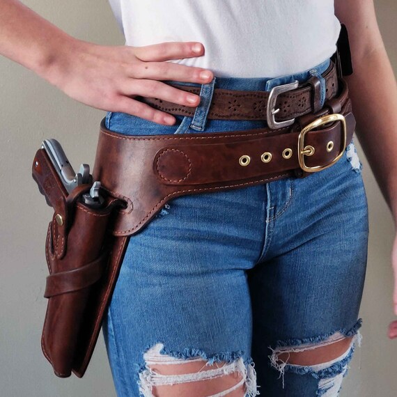 Pistolet de cowboy avec holster et ceinture