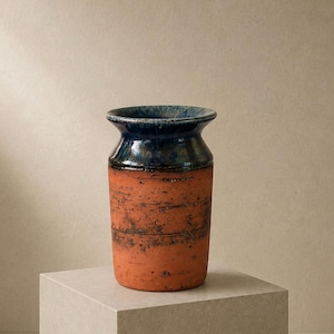 Magnus Heglund "Byxelkrok" Brutalistisk miniatyrvas i stengods – ca. 1972–1979