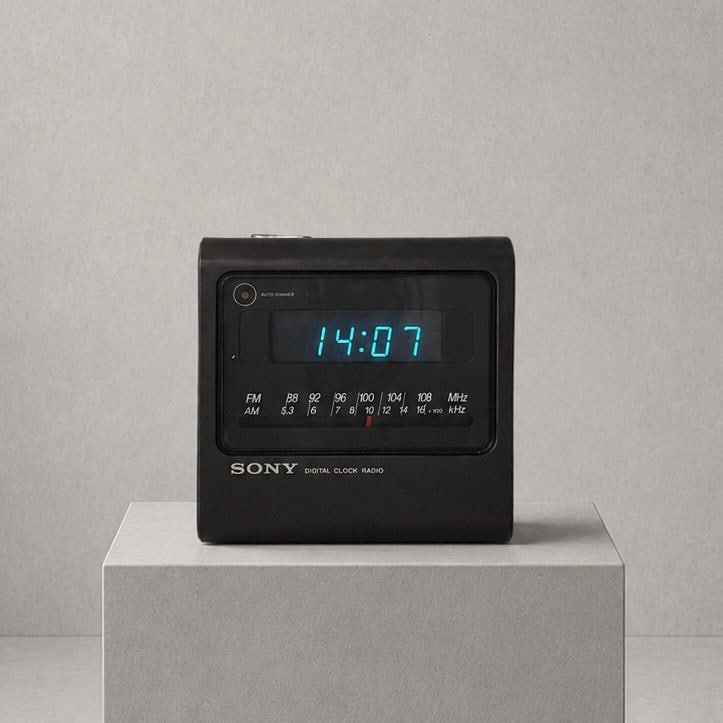 80s Sony Cube Clock - Etsy