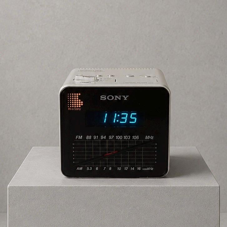 80s Sony Cube Clock - Etsy