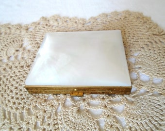 Vintage Schildkraut Mother Of Pearl Powder Compact