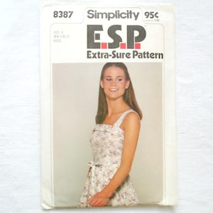 Vintage Simplicity 8387 Dress Pattern  1977 Size 8 10 12