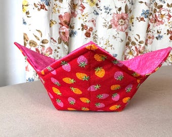 Bowl Cozy - Strawberries and Pink Bowl Cozie