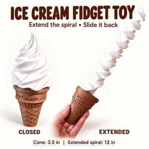 Può includere: Un giocattolo fidget a forma di gelato con cono marrone e parte superiore a spirale bianca. Testo: ICE CREAM FIDGET TOY, Extend the spiral, Slide it back, CLOSED, EXTENDED. Le misure sono 8,89 cm per il cono e 30,48 cm per la spirale estesa.