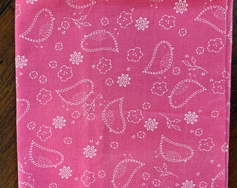 Aneela Hoey Sew Stitchy, Birds Pink Scrap, Quilting Crafting fabric
