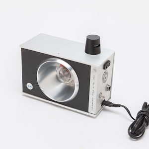 HERSHEY Pro-Lite 750 Flash Unit - AC Powered - Modeling Light - Built in Slave