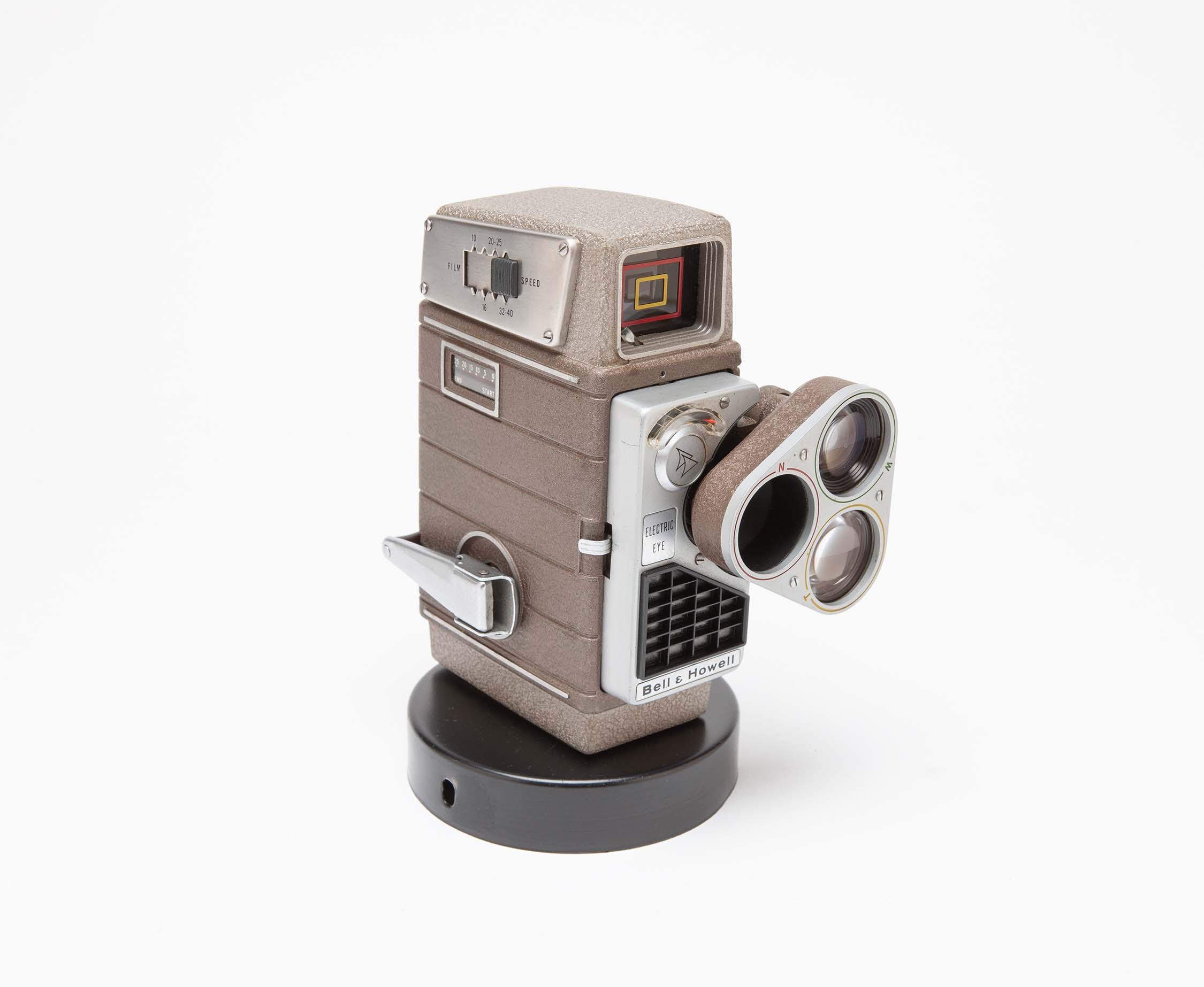 Bell & Howell Electric Eye 8mm Movie Camera - Working - 3 Lens