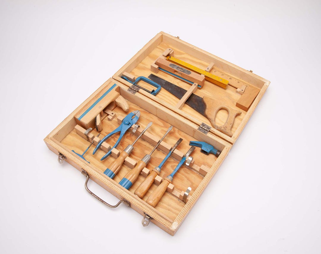 HANDY ANDY 1960's Kids Tool Chest - Model 600 - Near Complete - Wood ...