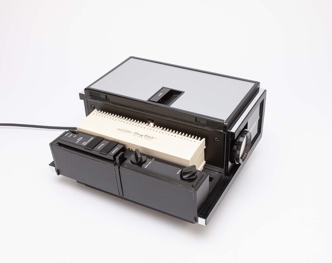 SEARS Wispermatic Slide Projector Works With Rotary or Inline Trays