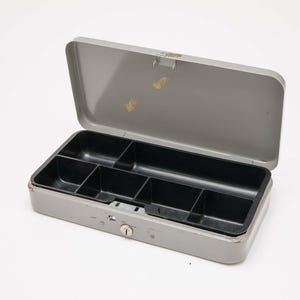 Vintage LIT-NING Model 2K Cash Box - With Key - All Steel
