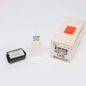 Vintage KODAK Snap-Cap 135 - 35mm Cassettes - Unused - Box of 10  - 1970&#39;s Reloadable Cassettes
