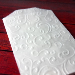 25 Swirl Embossed Glassine Favor Bags