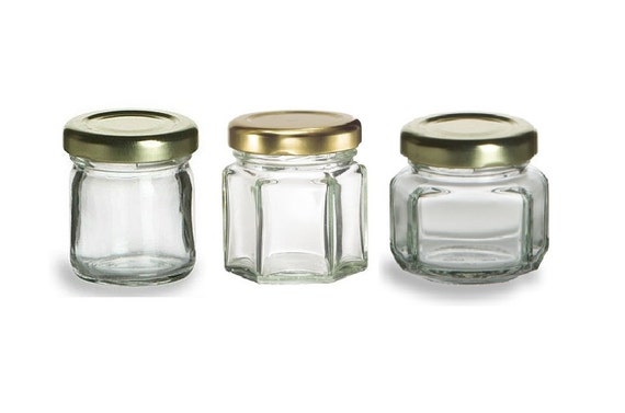 Small Hexagon Glass Spice Jars 20 Sets with magnetic Lids, Shaker