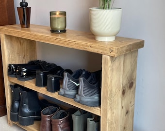 Zapatero rústico de madera