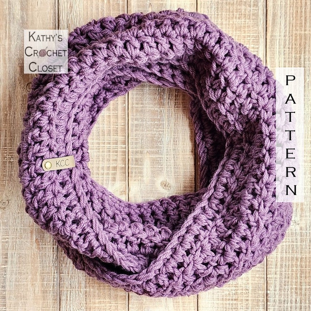 Crochet Infinity Scarf PATTERN - Classic Infinity Scarf
