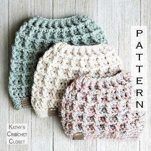 Crochet Hat PATTERN - Market Waffle Bun Hat - Messy Bun Hat - Ponytail Hat Pattern- Crochet Messy Bun Beanie Pattern