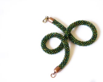 Green choker/Snake jewelry/Green accessories/Hipster Necklace/Fall collection/Beaded jewelry/Crocheted necklace