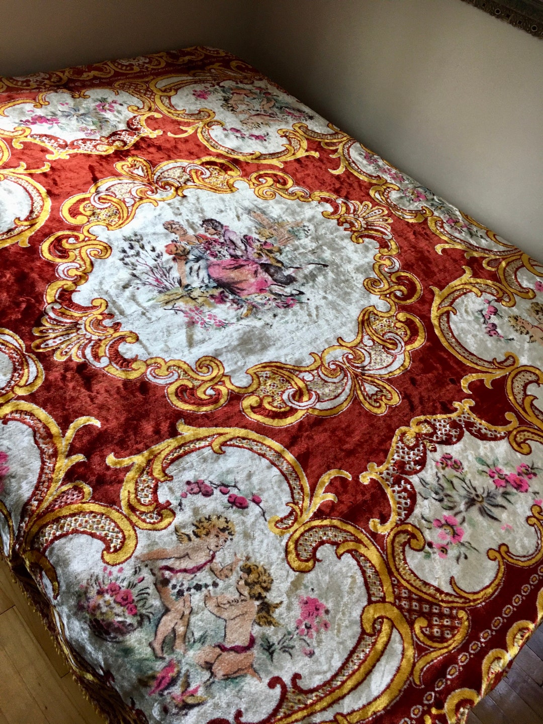 Vintage Velvet Bedspread Conca Doro Cherubs Courting Couple Etsy