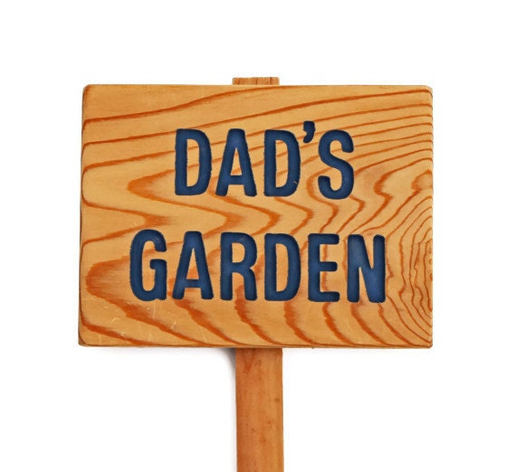 DAD'S GARDEN Sign Oil Sealed: Hand Routed Personalized - Etsy