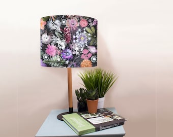 Bloemen lampenkap - Cascades van kleur - Lichte kap voor plafond - Handgemaakte lampenkap - Bloemen lampenkap