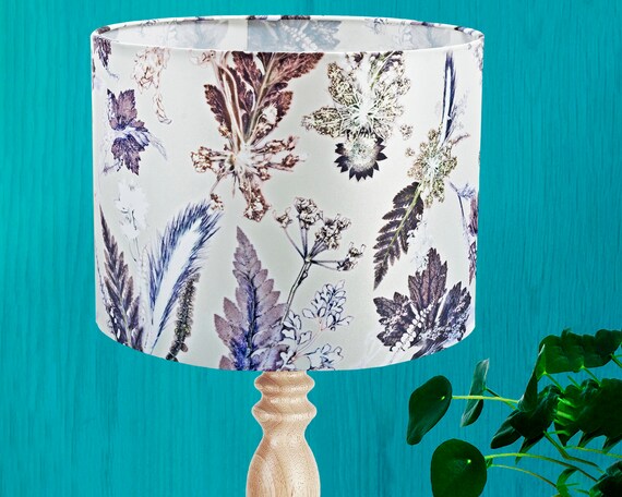 Flourish table lamp deals