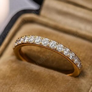 14K Gold Angular Wedding Band | Flat Top Pavé Moissanite Ring | Modern Minimalist Stacking Ring | Chevron Point Wedding Ring