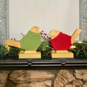 Set of 2 Wood Birds Wearing Sweaters Stocking Holders, Bird Stocking Hanger, Christmas Mantel Hanger, Christmas Bird Mantel Decor