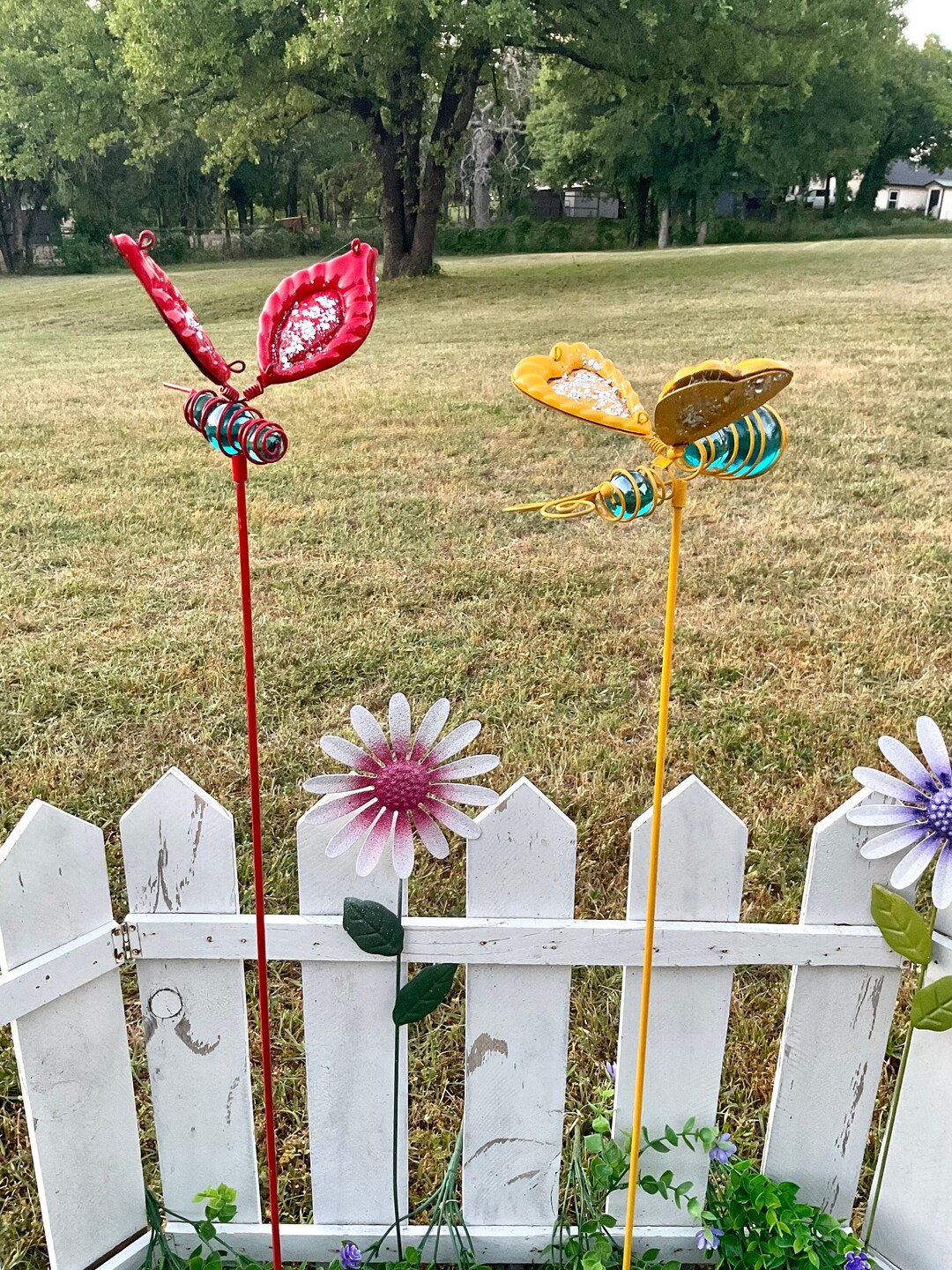Wiggling Metal Bee Garden Stakes 32 High Red or Yellow Etsy