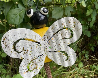 Swaying Bumble Bee Garden Stake - Bee on a Long Spring - Whimsy Garden Yard Decor - Metal Yard Art