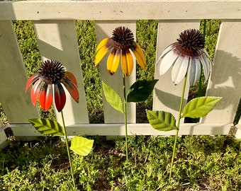 Set of 3 Wiggly CONEFLOWER Garden Stakes 17" Tall-Red White Yellow Metal Coneflower-Flower Pot Stake-Metal Flower Garden Art-Gardening