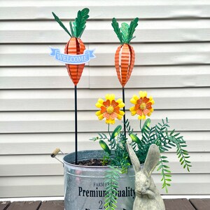Ywmigl 12 Set Easter Carrots Yard Decorations DIY Carrots Yard Sign Stakes Easter Plastic Outdoor Decorations For Spring Lawn Garden Yard