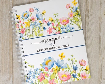 Livre de souvenirs de bébé pour filles - carnet de notes personnalisé première année floral fleurs sauvages à couverture rigide - livre pour bébé fille - jardin de fleurs