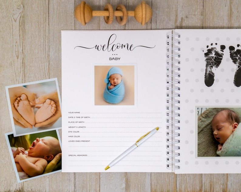 Libro del primer año del bebé - Diario del bebé - Libro de recuerdos personalizado de tapa dura - Bebé niño o niña - Luna y estrellas imagen 3