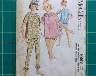 6342 McCall's Vintage Teen or Junior Pajamas Sewing Pattern - UNCUT