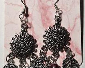 Whatever mood your in, the earrings reflect.