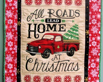 Red Pickup Truck Christmas Wallhanging Table Topper