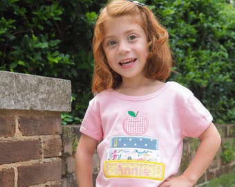 First Day of School of PreK-outfit voor meisjes - Gepersonaliseerde boeken appliqué Girls Fit T-shirt met roze short met gingham-ruit