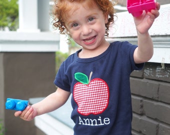 Terug naar school outfit meisje - PreK Apple-shirt eerste dag - marineblauwe rode gingham-short met ruche - shorts kleuterschool - monogram meisjes 1e dag