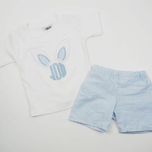 Camiseta con monograma de conejito - Camiseta con orejas de conejito de Pascua para niños - Camiseta con inicial de conejito para niño pequeño - Traje de Pascua para niño - Pascua personalizada imagen 3