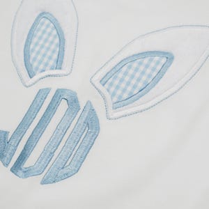 Camiseta con monograma de conejito - Camiseta con orejas de conejito de Pascua para niños - Camiseta con inicial de conejito para niño pequeño - Traje de Pascua para niño - Pascua personalizada imagen 4